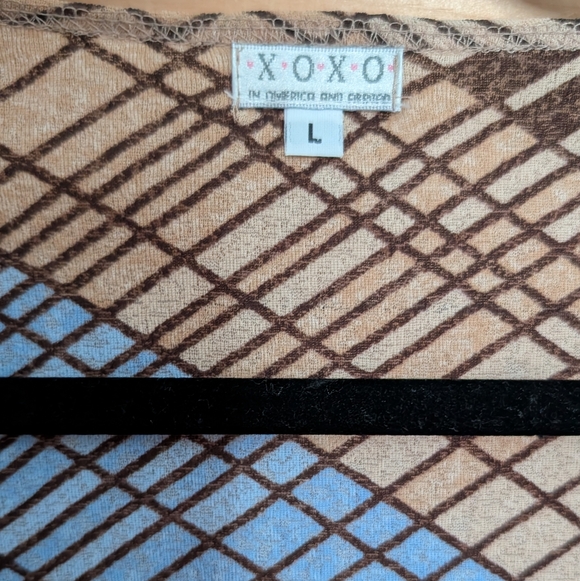 XOXO Blue and Brown Geometric Tank Top, Size Large - Picture 2 of 2
